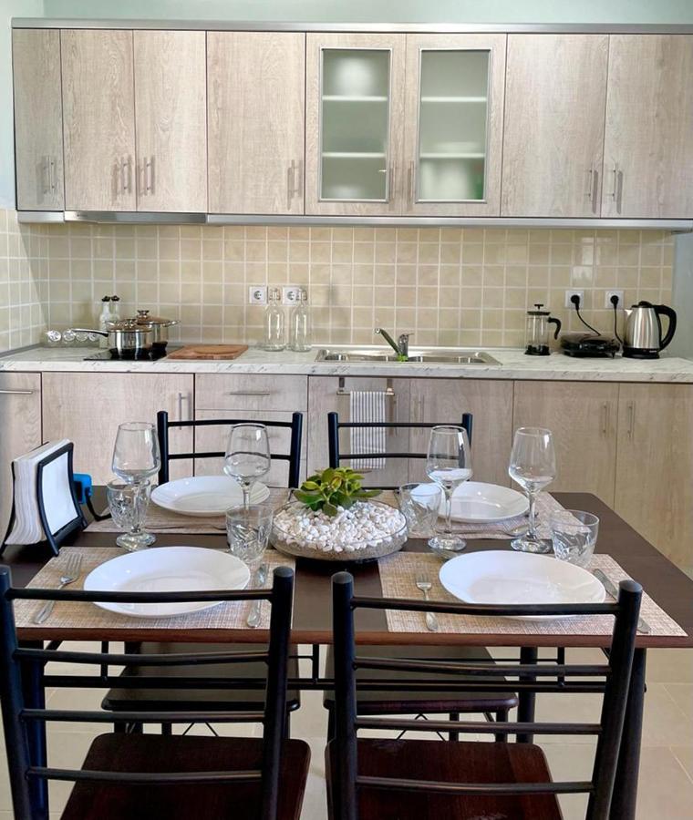 The Breeze & Sunlight Apartment Vrasná Extérieur photo